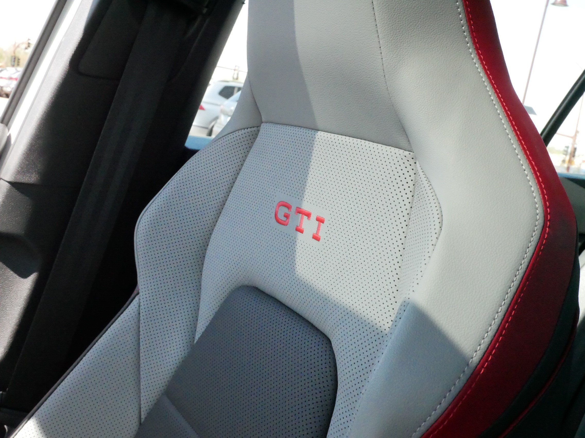 Certified 2024 Volkswagen GTI Autobahn w/ MDO Package FWD image 33
