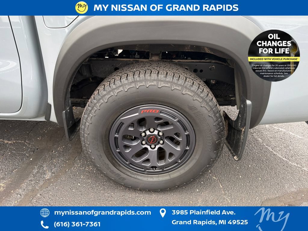 Used 2025 Nissan Frontier PRO-4X w/ Interior Protection Package AWD/4WD image 32