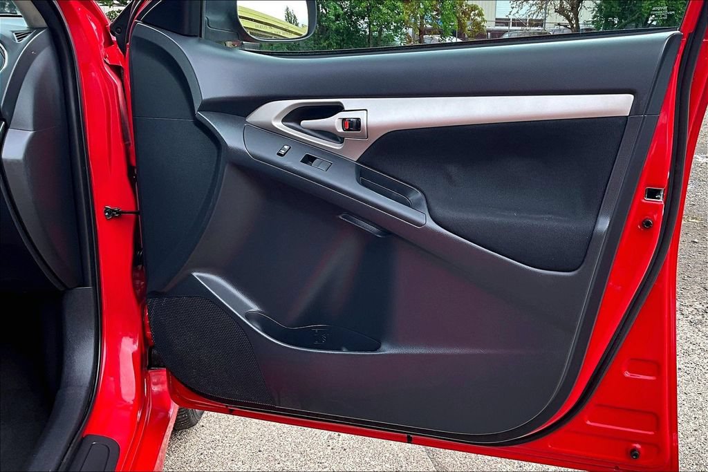 Used 2010 Toyota Matrix FWD image 23