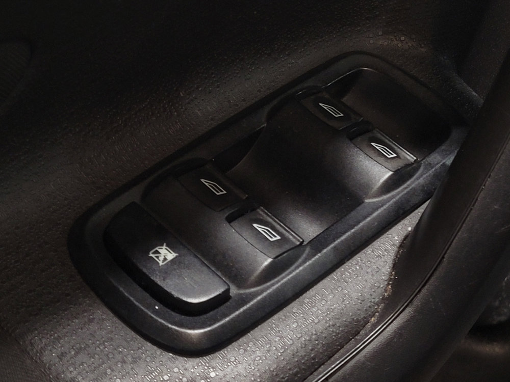 Used 2018 Ford Fiesta SE image 27