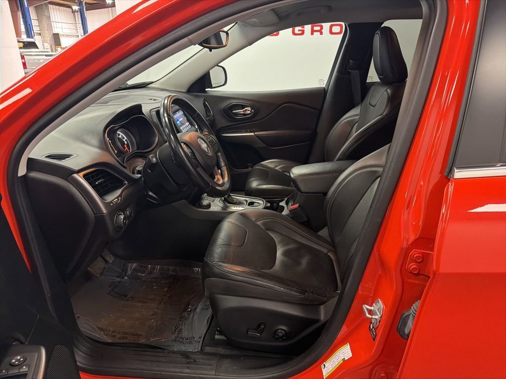 Used 2021 Jeep Cherokee Latitude Lux w/ Trailer Tow Group image 22