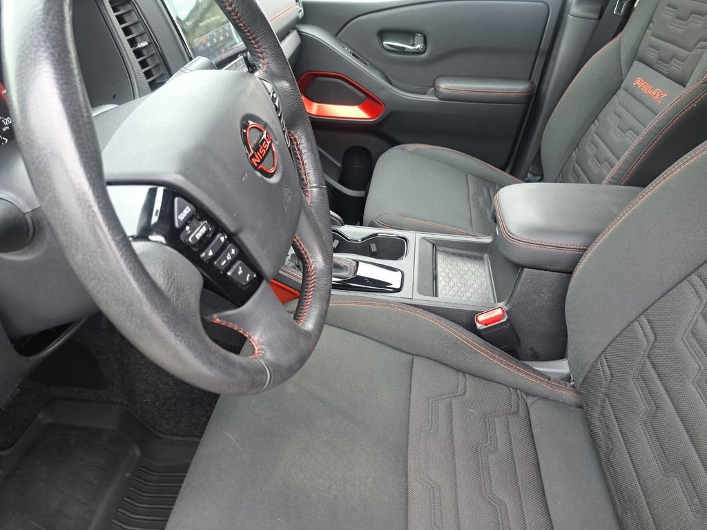 Used 2024 Nissan Frontier PRO-4X w/ Technology Package image 35