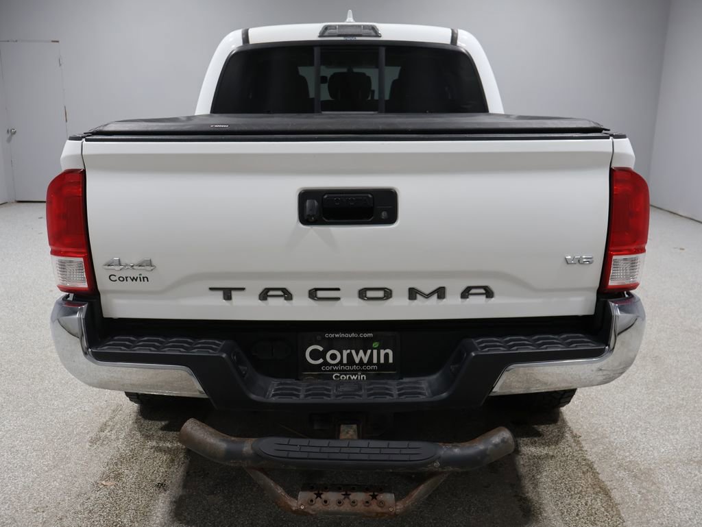Used 2017 Toyota Tacoma SR5 image 3