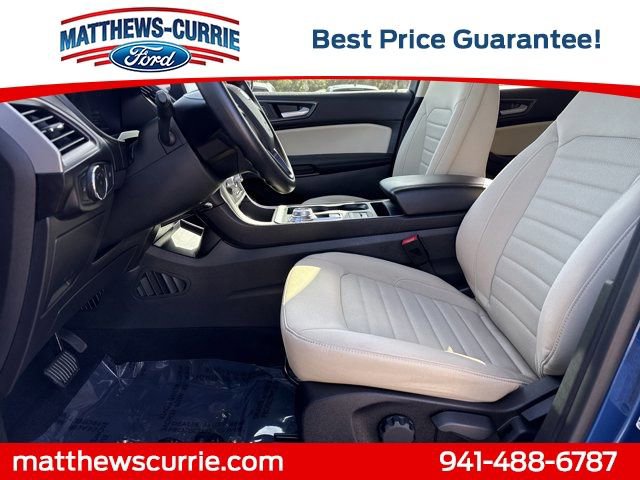 Certified 2024 Ford Edge SE w/ Black Appearance Package image 9