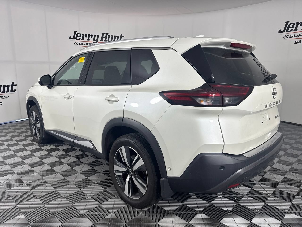 Used 2023 Nissan Rogue SL w/ SL Premium Package AWD/4WD image 9
