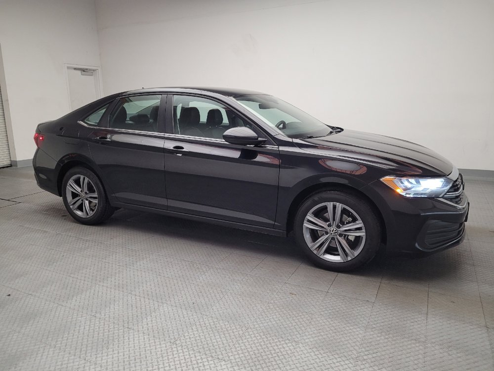 Used 2024 Volkswagen Jetta SE image 11