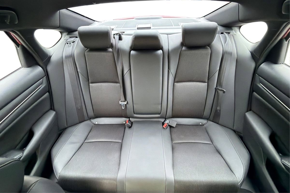Used 2019 Honda Accord Sport image 13