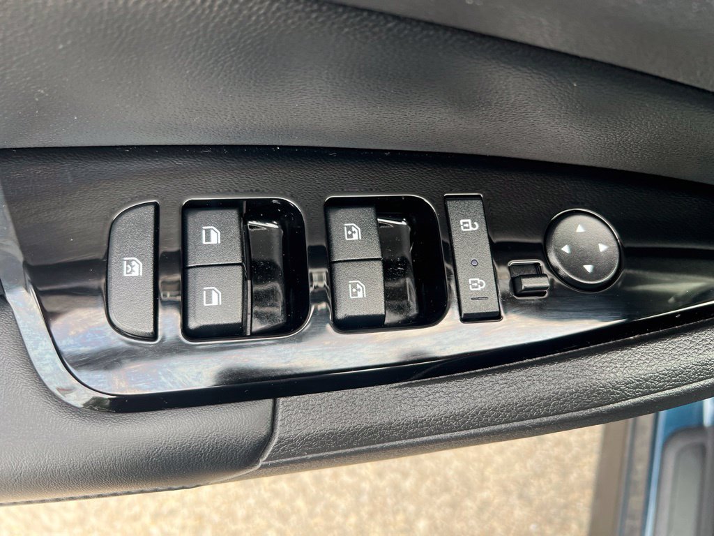 Certified 2025 Kia Sportage EX AWD/4WD image 44