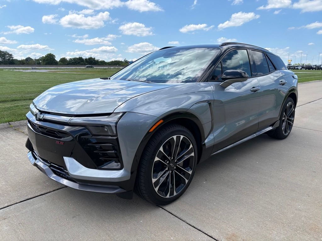 Used 2025 Chevrolet Blazer EV SS AWD/4WD image 3
