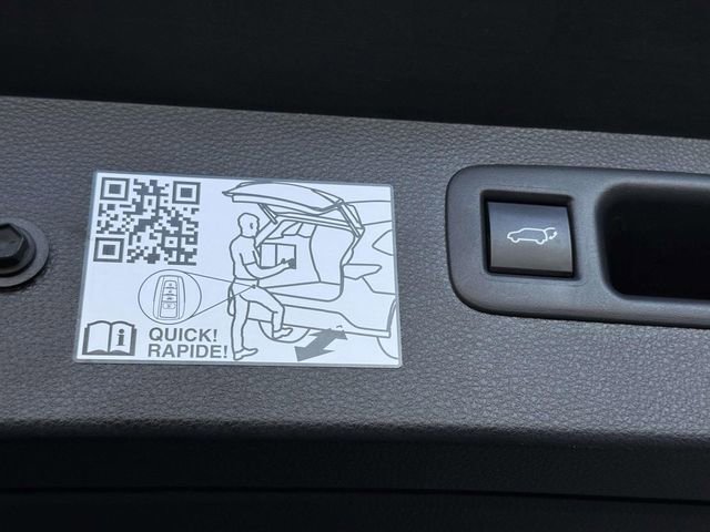 Used 2021 Toyota Highlander Platinum image 18