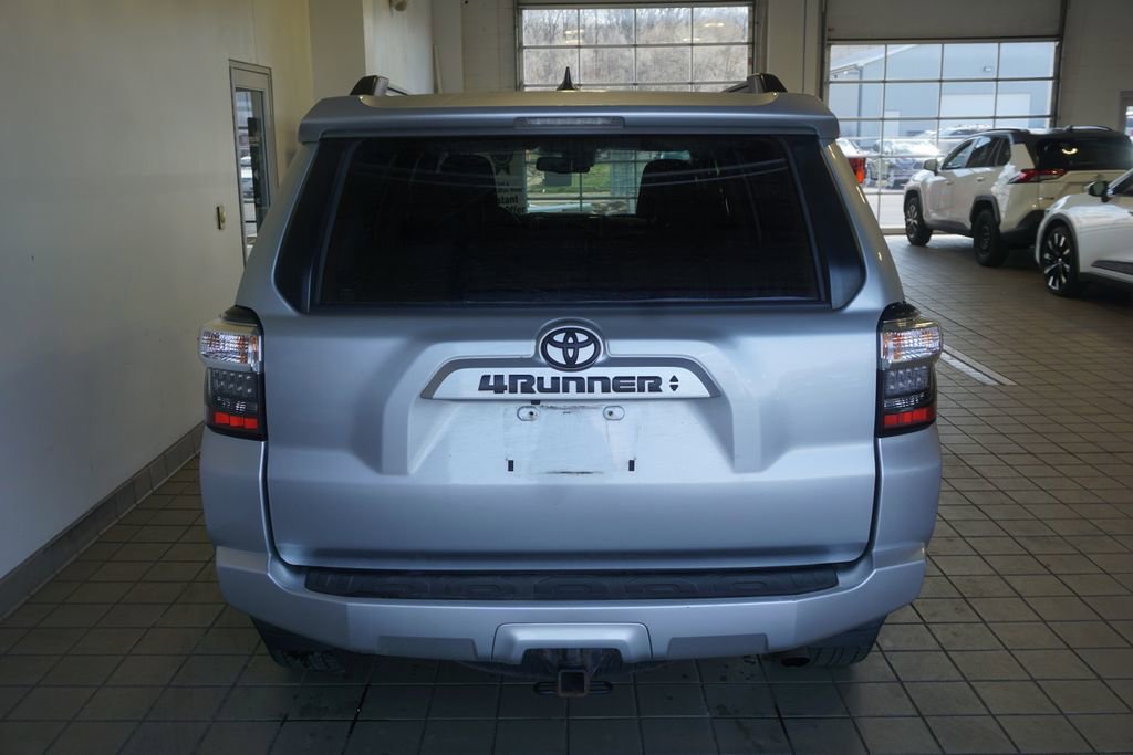 Certified 2022 Toyota 4Runner SR5 Premium w/ TRD Black Wheel Package (TMS) AWD/4WD image 7