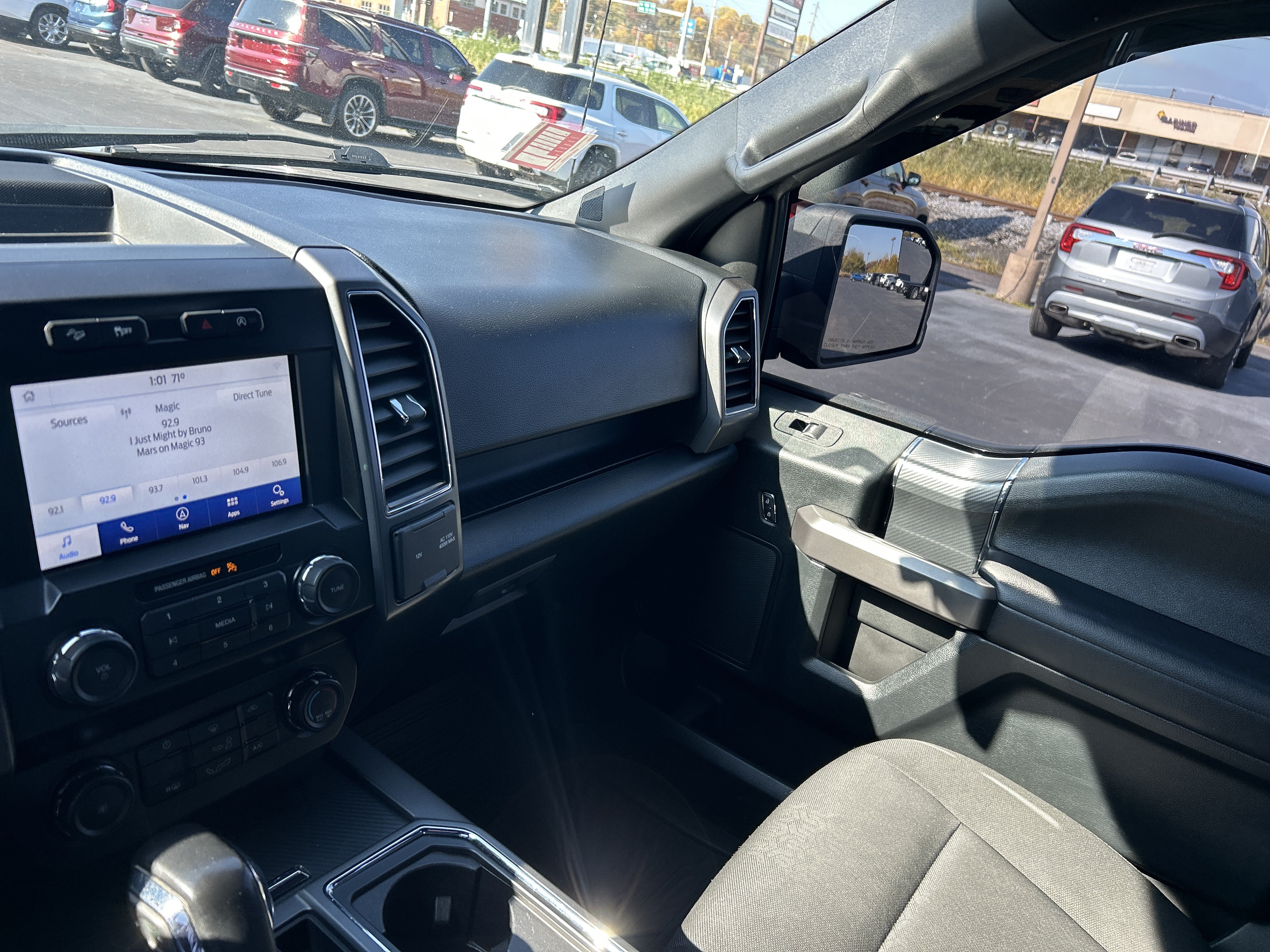 Used 2020 Ford F150 XLT w/ Equipment Group 302A Luxury AWD/4WD image 22
