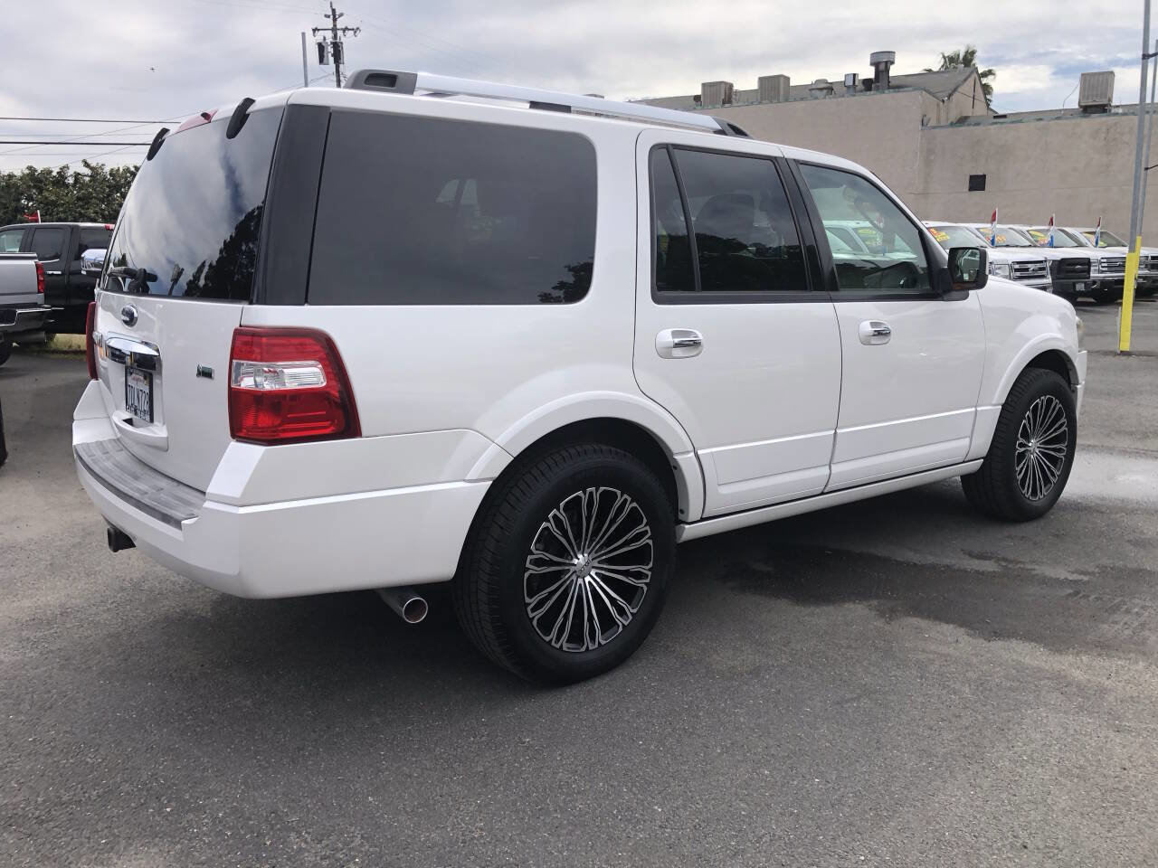 Used 2009 Ford Expedition Limited image 2