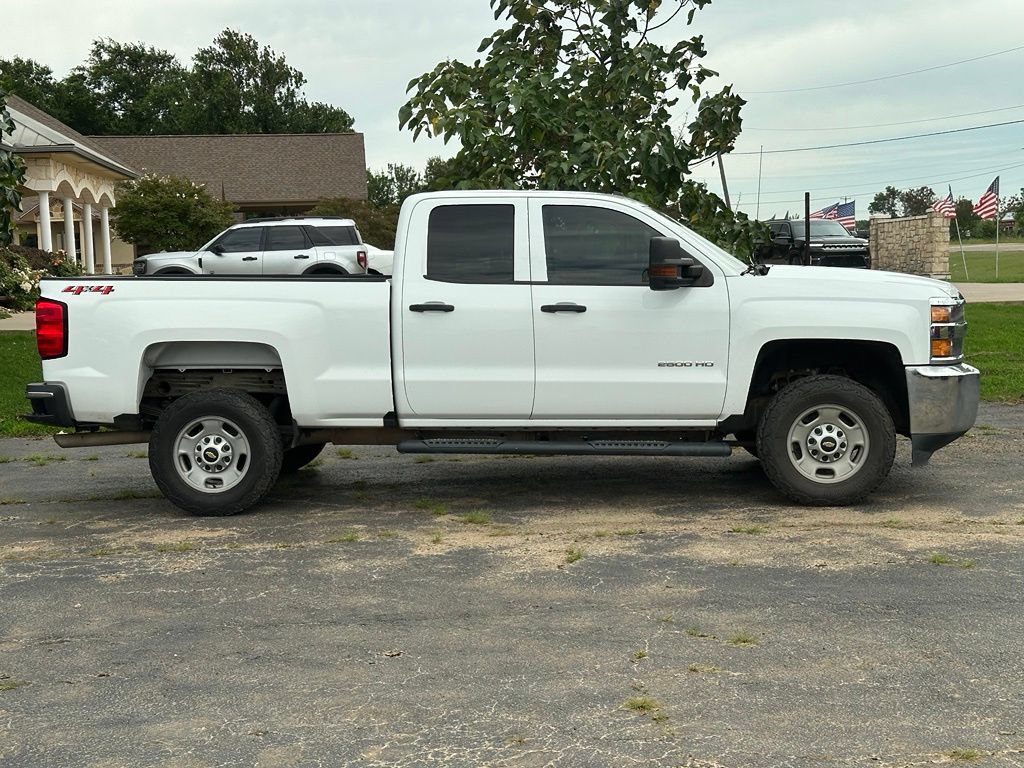 Used 2019 Chevrolet Silverado 2500 W/T AWD/4WD image 4