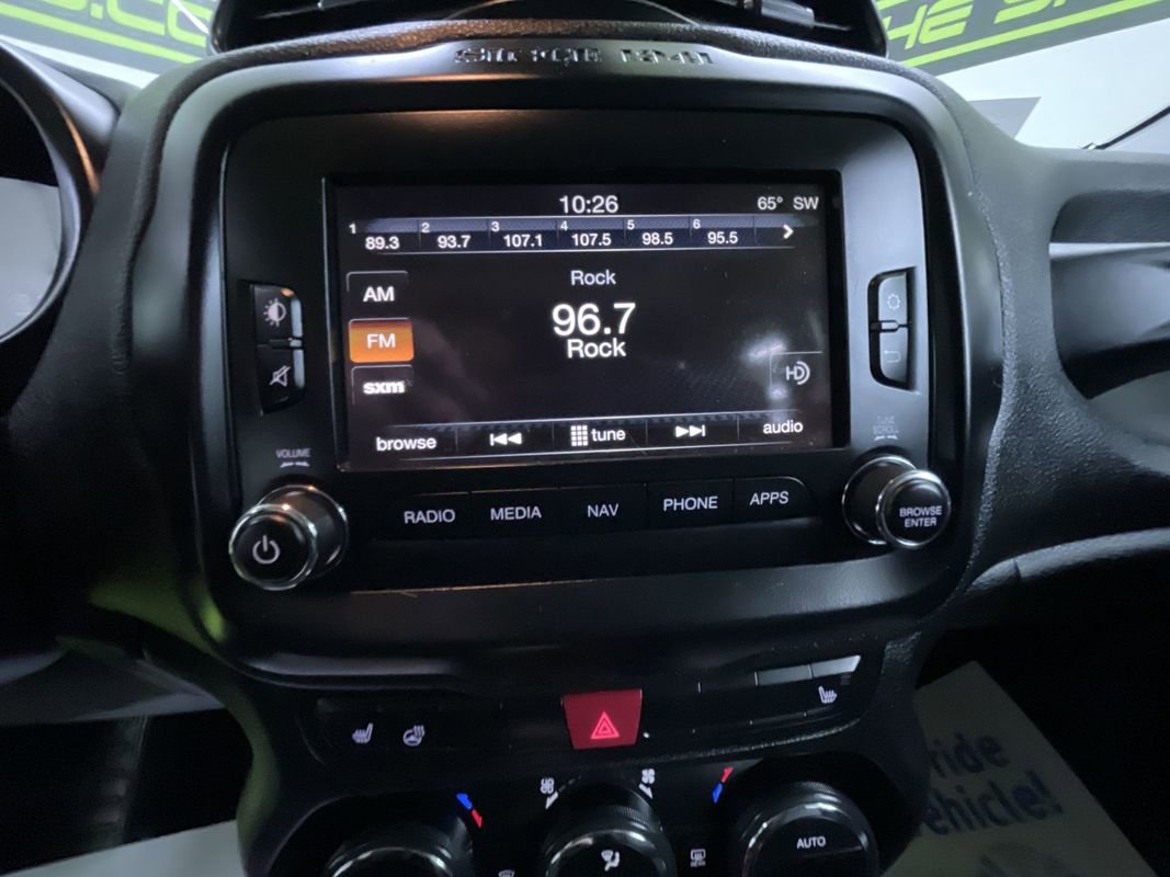 Used 2016 Jeep Renegade Trailhawk w/ Premium Trailhawk Package image 21