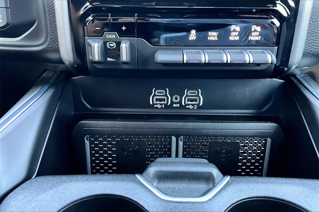 Used 2025 RAM 2500 Laramie w/ Night Edition image 33