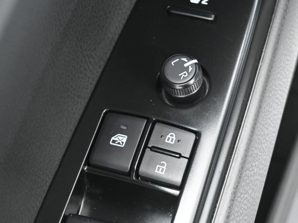 Certified 2025 Toyota Camry XLE w/ Premium Package AWD/4WD image 15