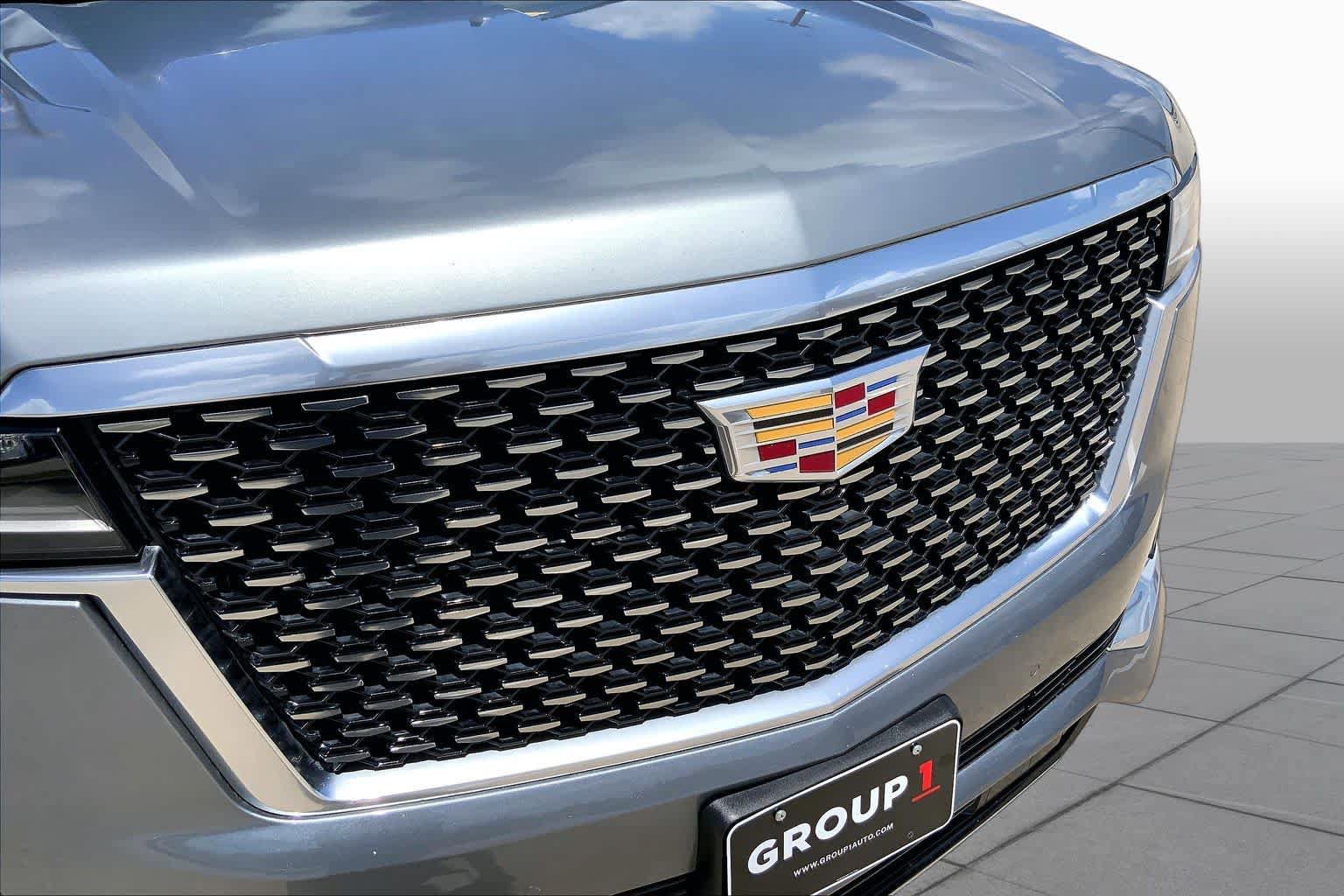 Used 2022 Cadillac Escalade Premium Luxury w/ Performance Package AWD/4WD image 30
