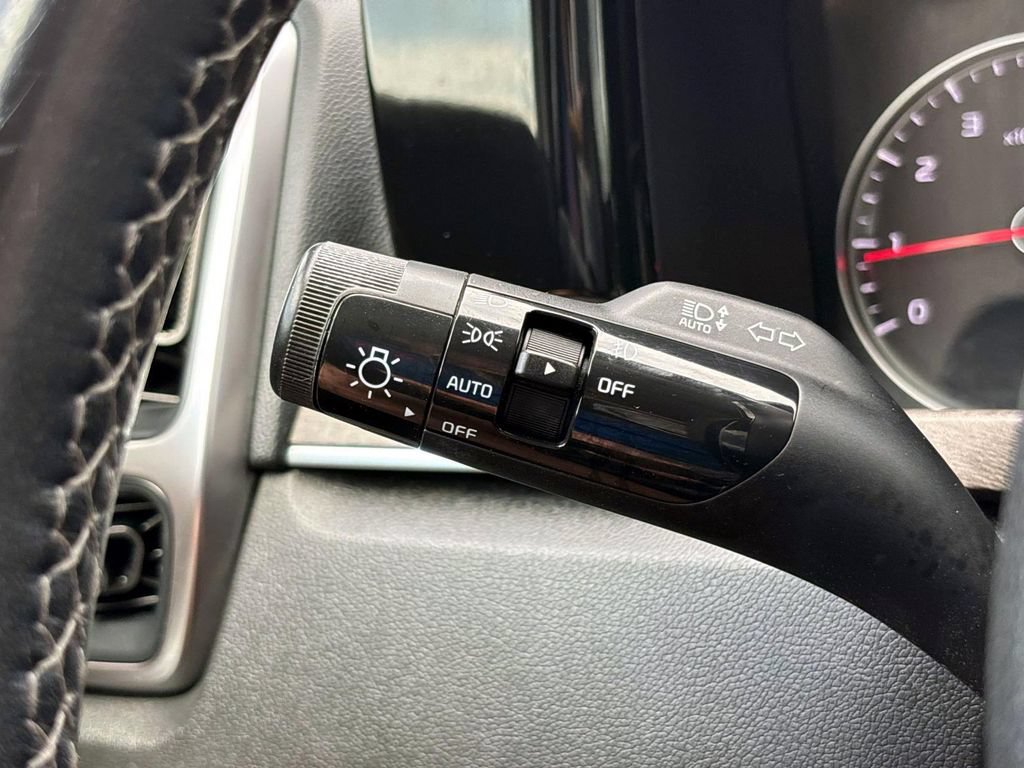 Used 2021 Kia Sorento EX AWD/4WD image 29