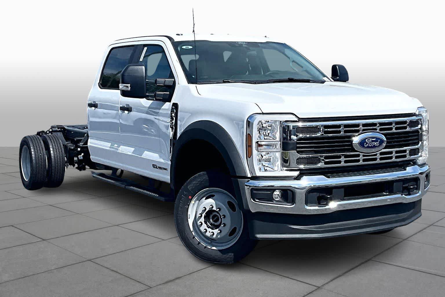 New 2026 Ford F550 4x4 Crew Cab Super Duty w/ XL Chrome Package image 2