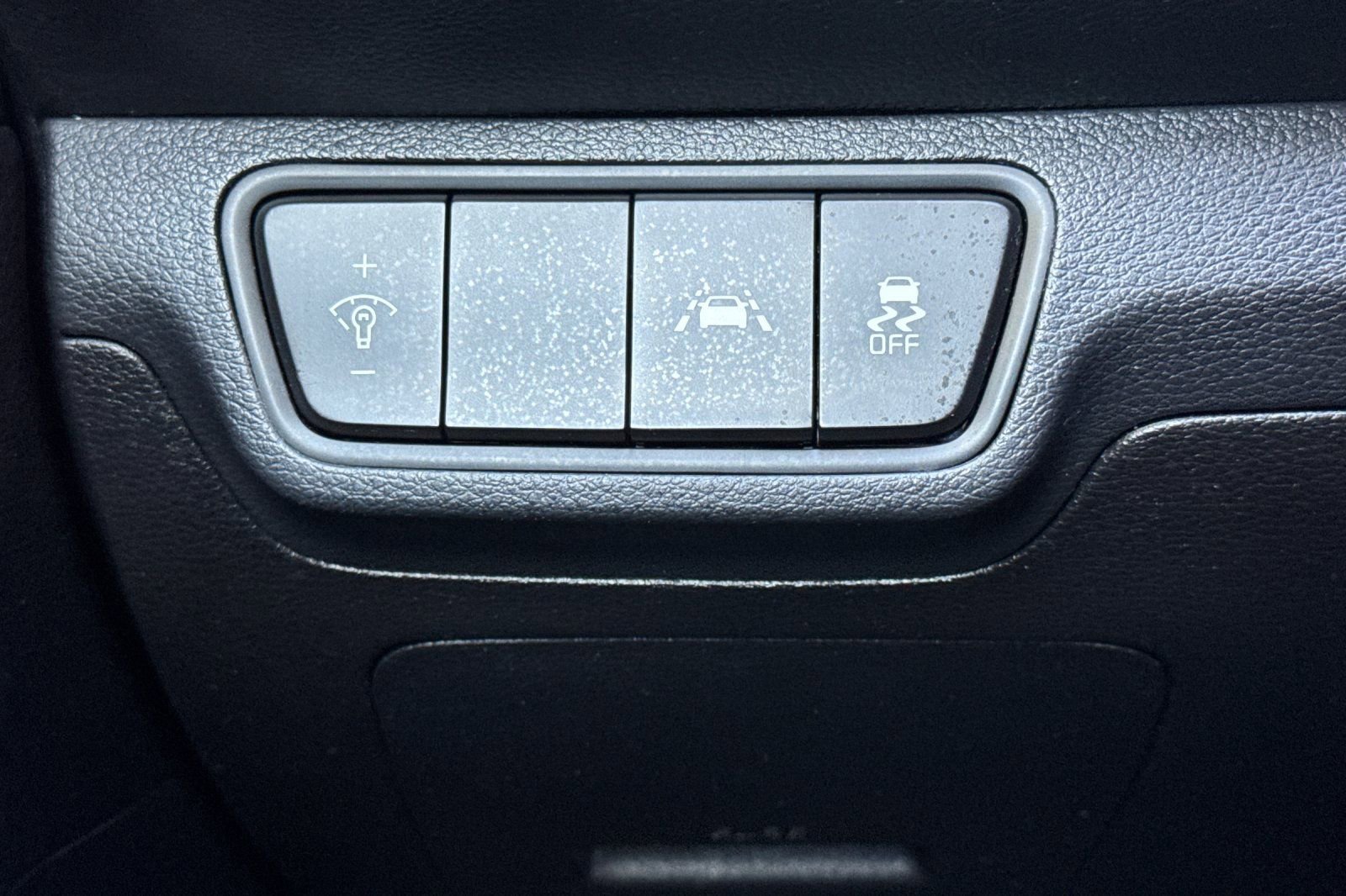 Used 2020 Kia Forte LXS image 27