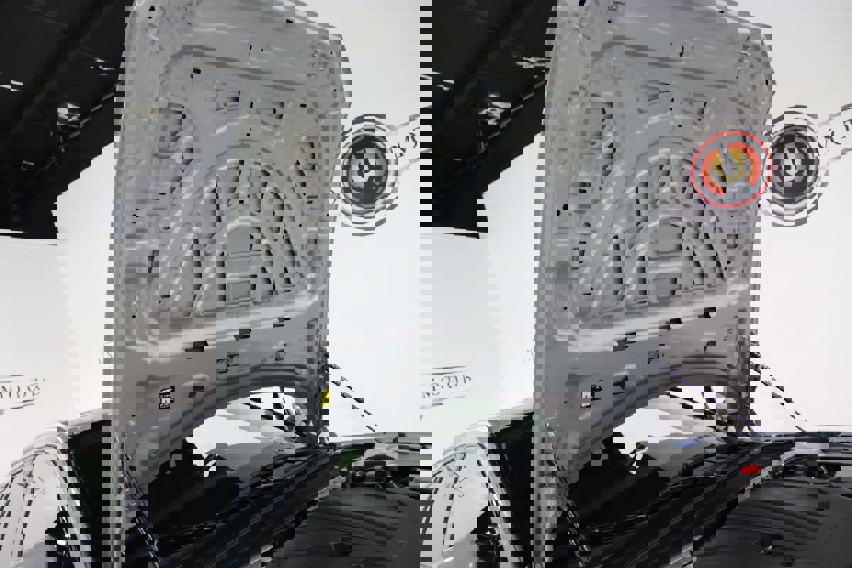 Used 2025 Volvo V60 B5 Cross Country Plus image 73