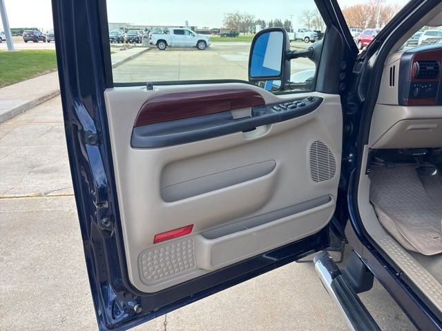 Used 2005 Ford F350 XL image 10