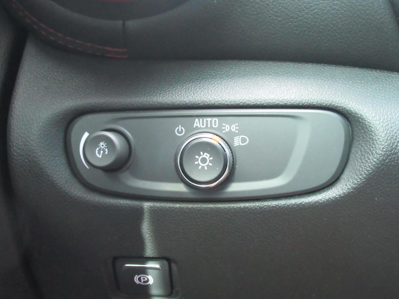 Used 2023 Chevrolet Blazer RS w/ Enhanced Convenience Package AWD/4WD image 23
