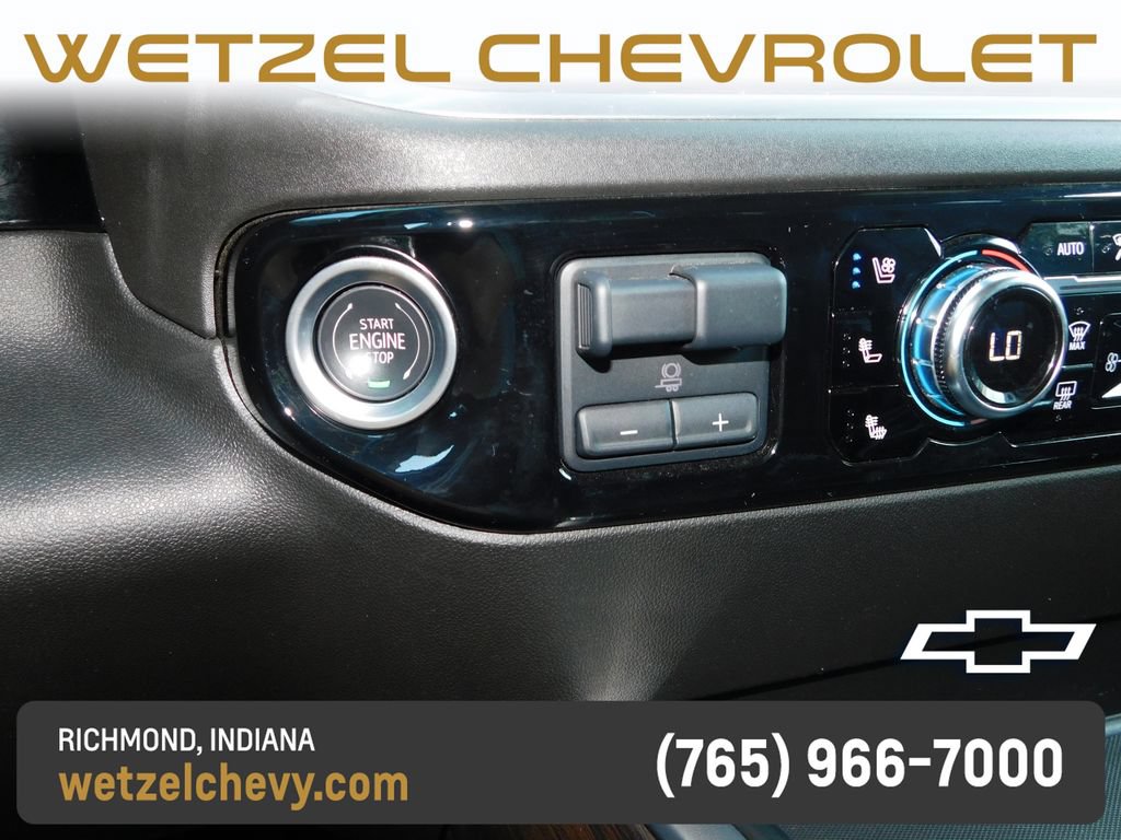 Used 2025 GMC Sierra 2500 SLT AWD/4WD image 38