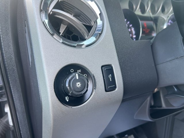 Used 2016 Ford F250 Lariat w/ Lariat Ultimate Package image 17