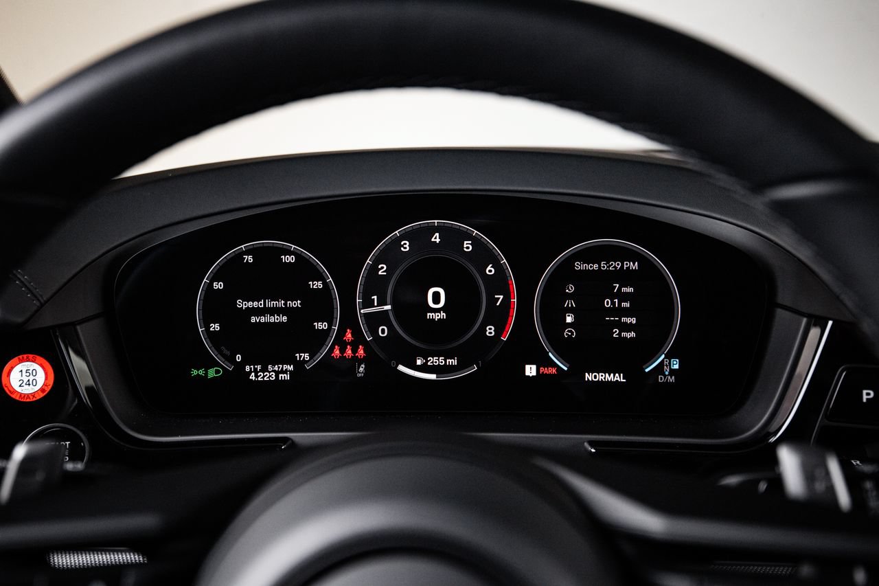 Certified 2026 Porsche Cayenne AWD/4WD image 15