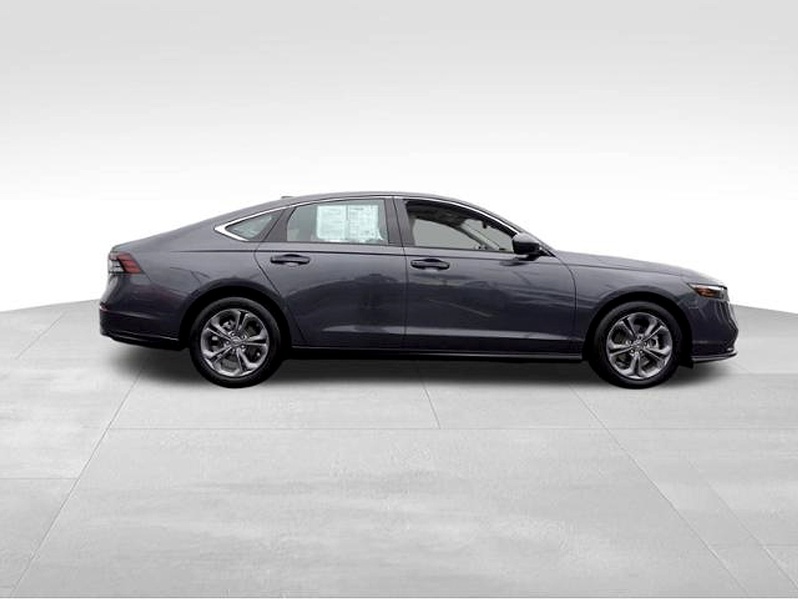 Used 2024 Honda Accord EX image 2
