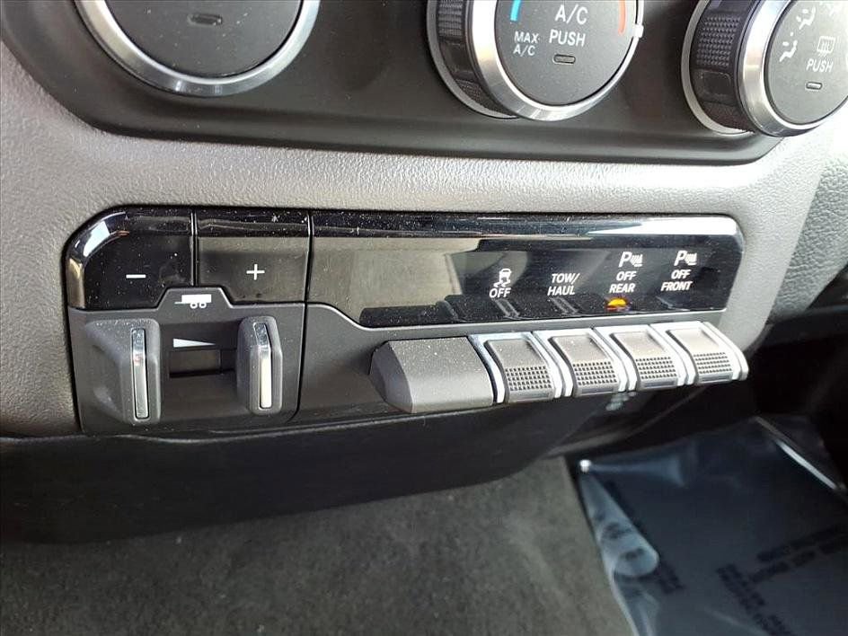 Used 2023 RAM 1500 Big Horn image 29
