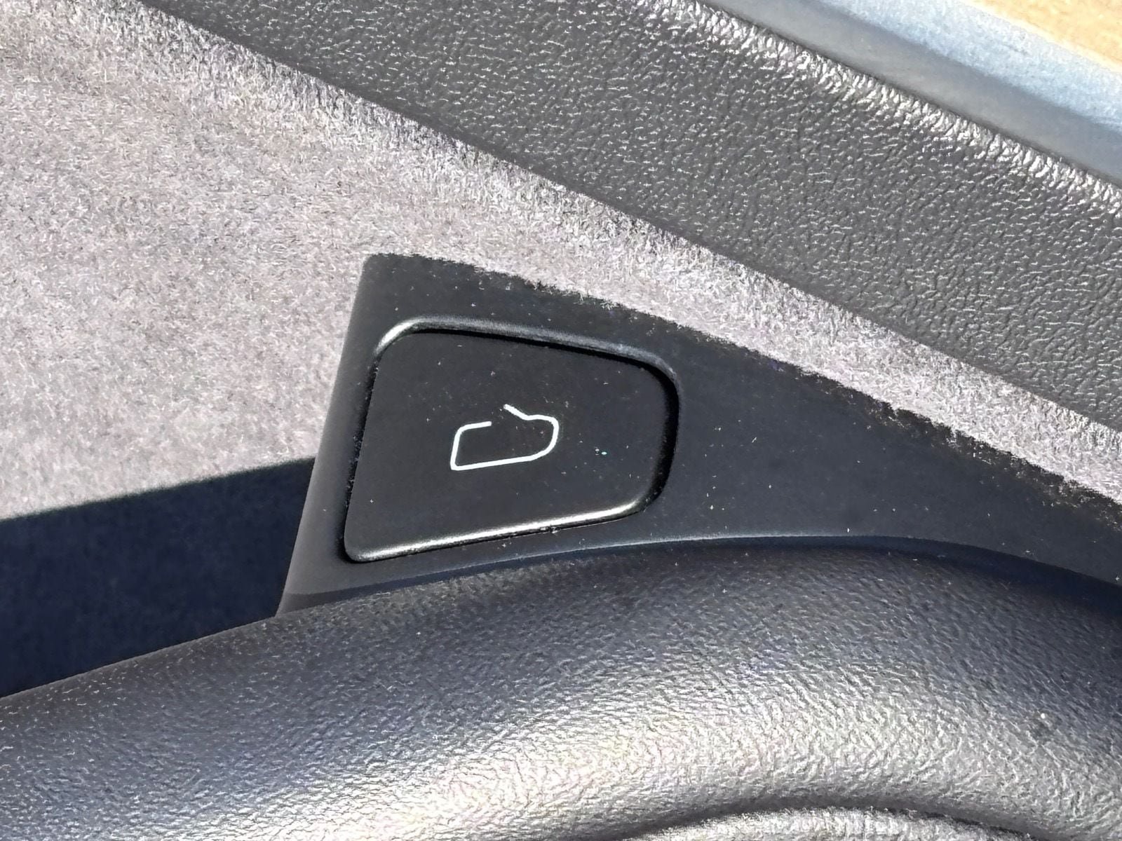 Used 2021 Tesla Model 3 Standard Range RWD image 19