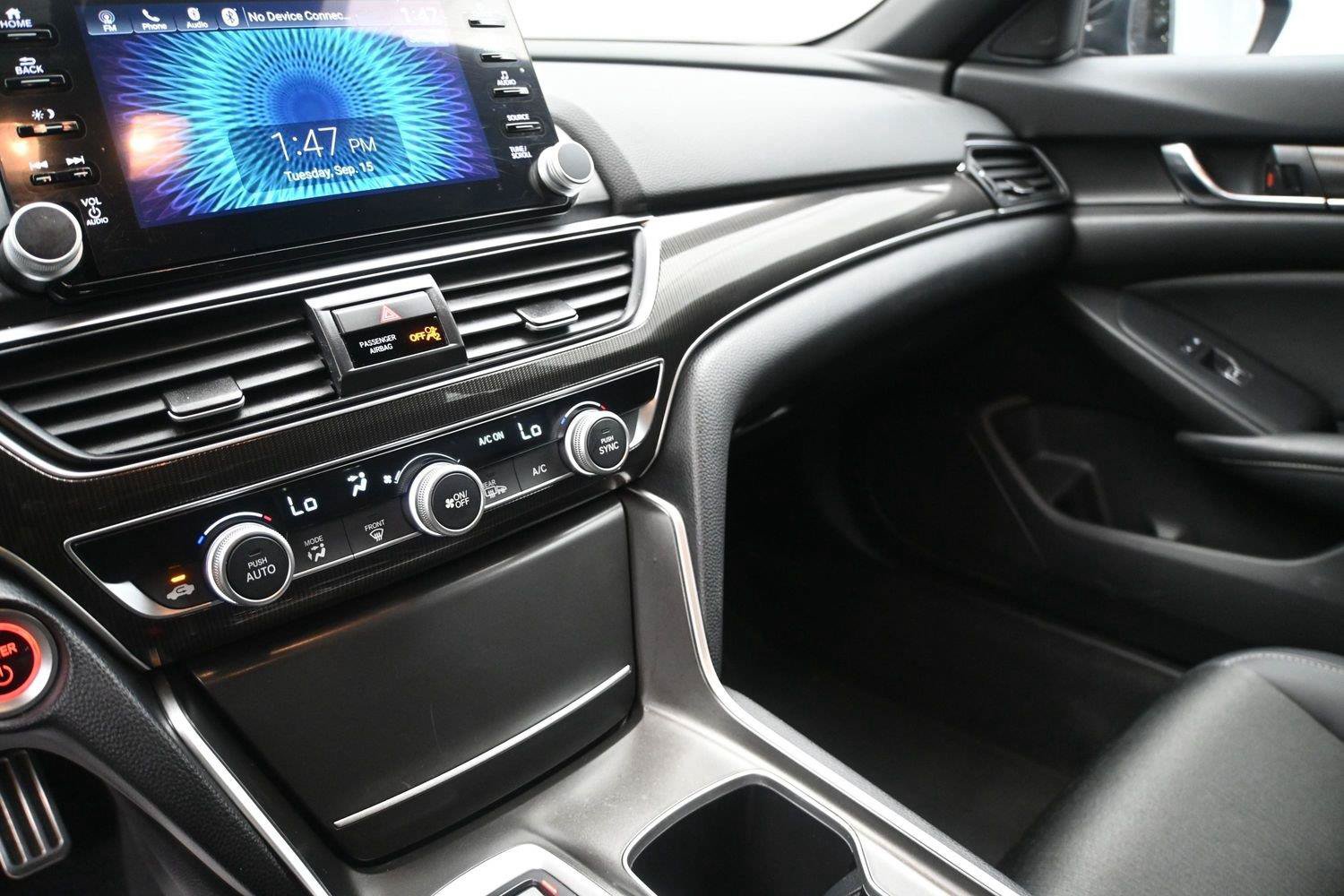 Used 2022 Honda Accord Sport image 4
