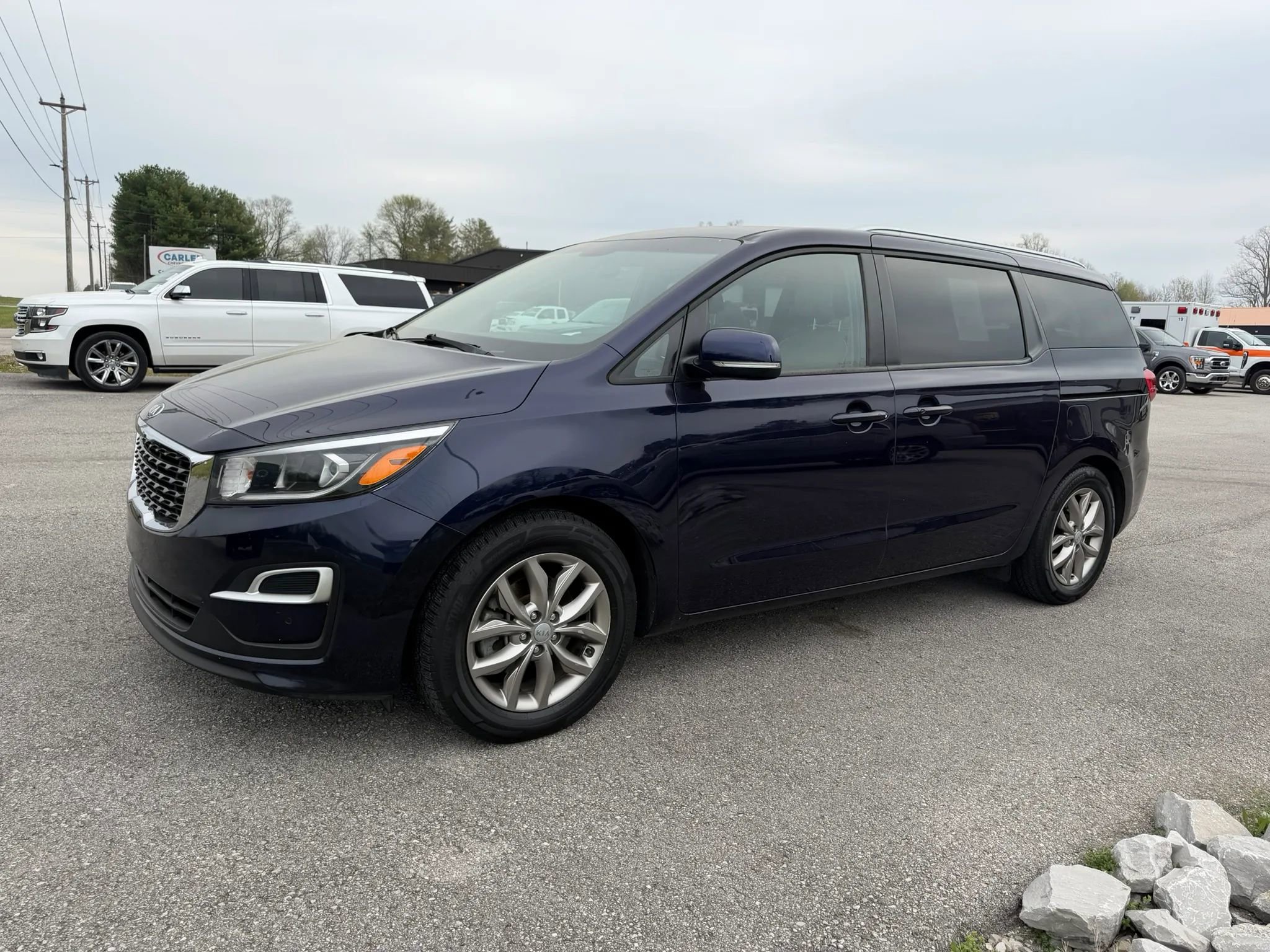 Used 2019 Kia Sedona EX image 3