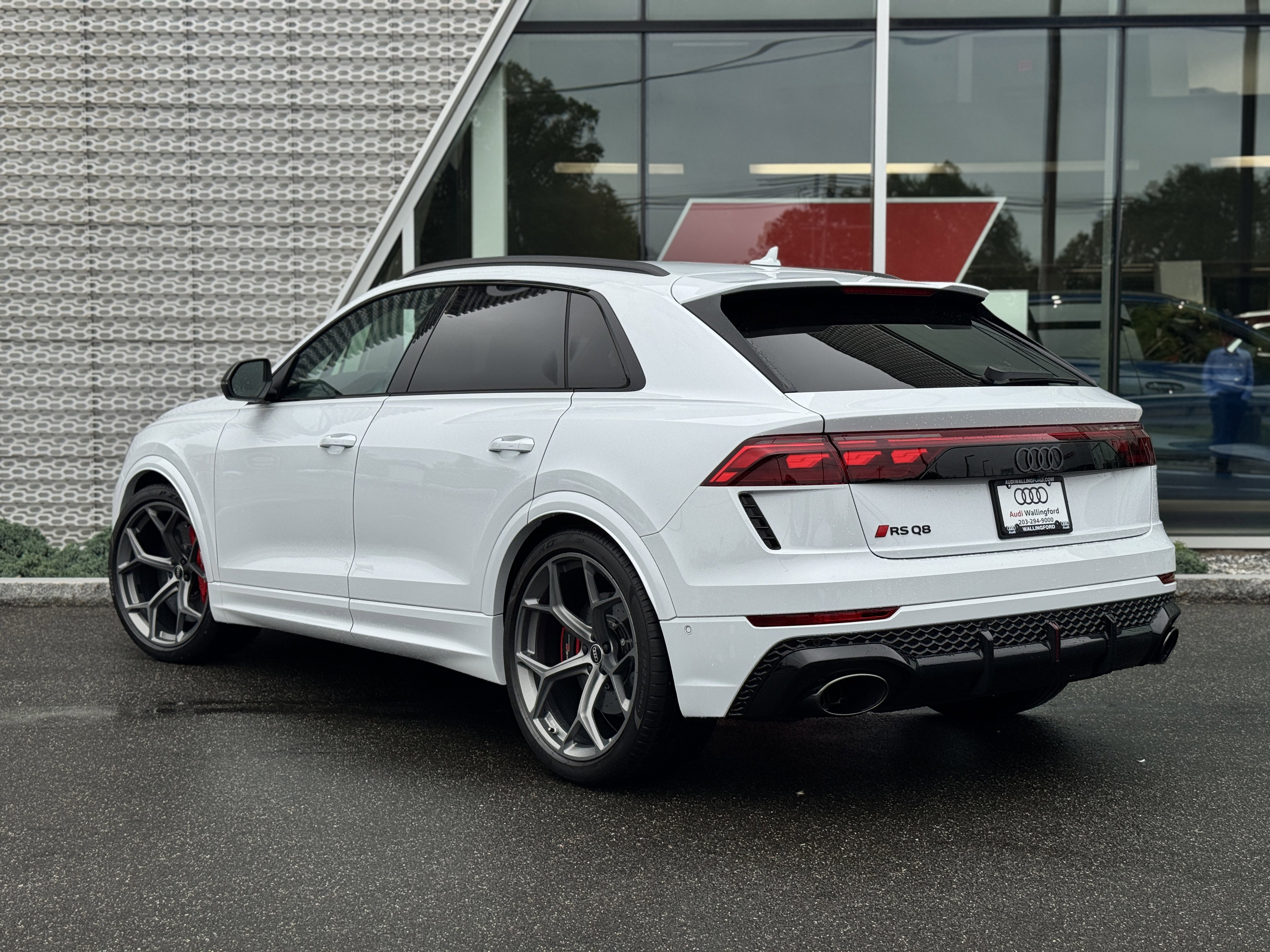 New 2025 Audi RS Q8 performance image 3