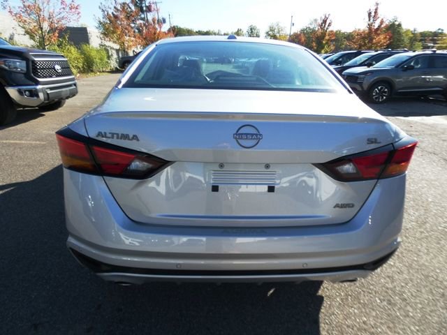 New 2025 Nissan Altima 2.5 SL AWD/4WD image 4