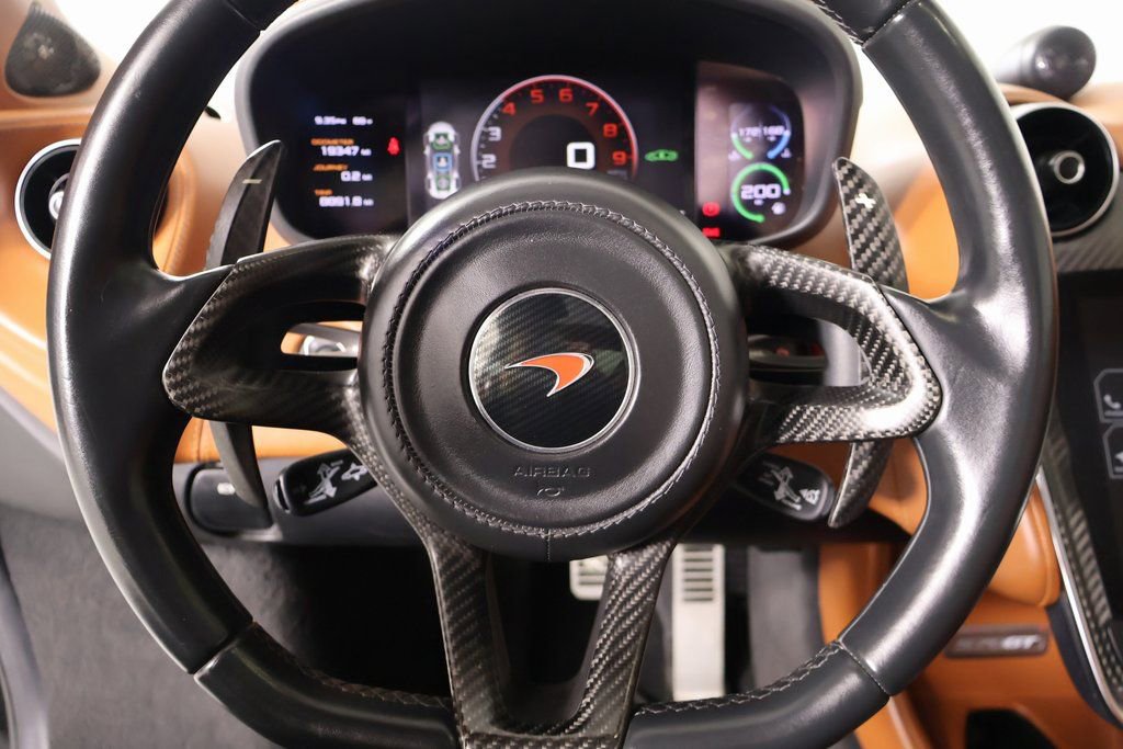 Used 2017 McLaren 570S image 4