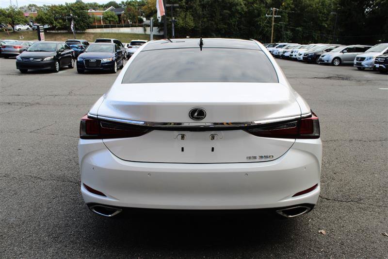 Used 2019 Lexus ES 350 w/ Accessory Package FWD image 4