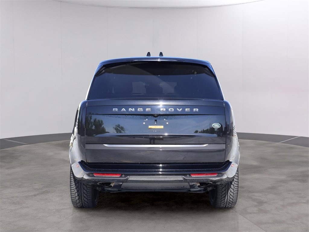 Used 2023 Land Rover Range Rover SE image 6