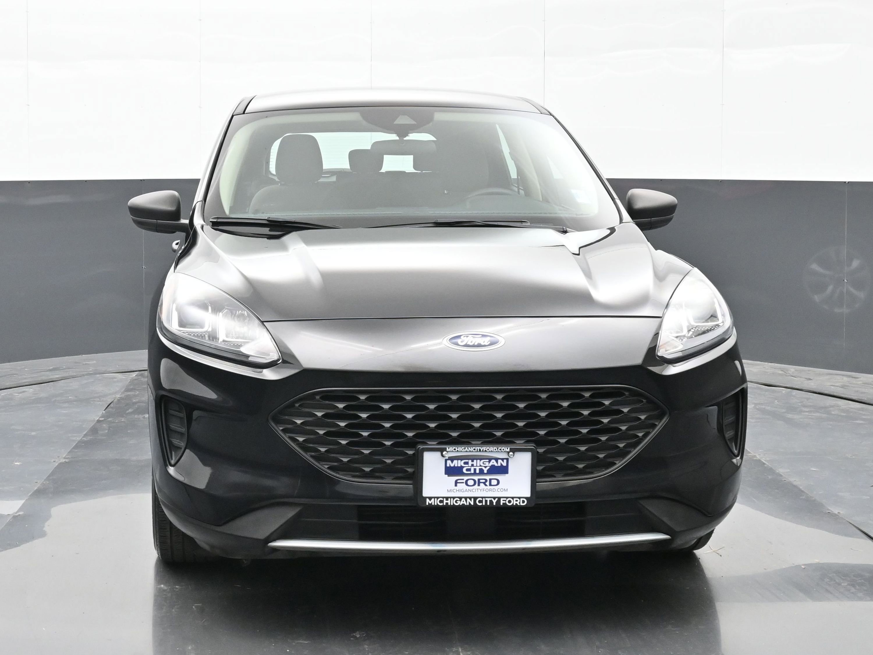 Used 2020 Ford Escape S image 2