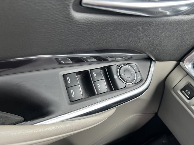 Used 2019 Cadillac XT4 Luxury w/ Cold Weather Package image 10