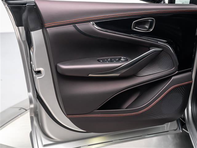 New 2026 Aston Martin DBX 707 image 19