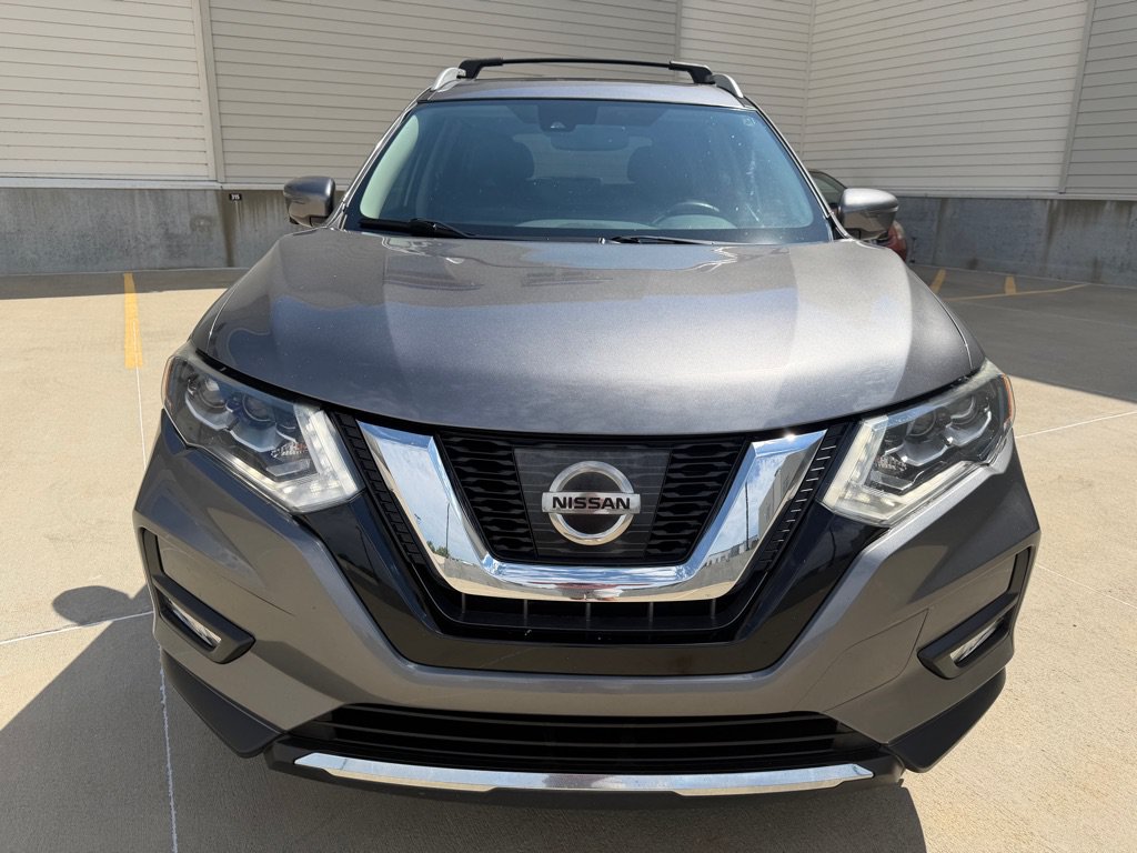 Used 2017 Nissan Rogue SL w/ SL Premium Package AWD/4WD image 8