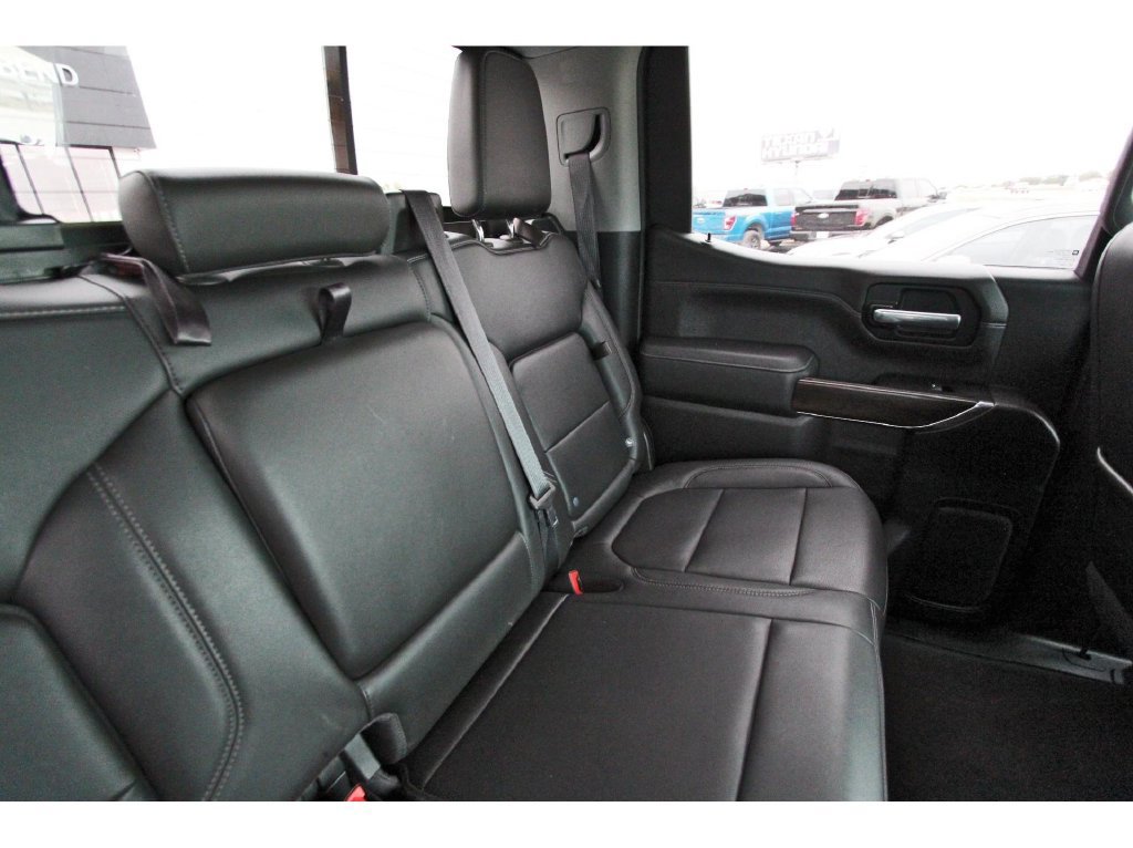 Used 2020 GMC Sierra 1500 SLT RWD image 13