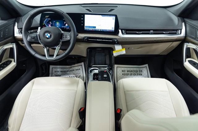 Certified 2025 BMW X1 xDrive28i AWD/4WD image 21