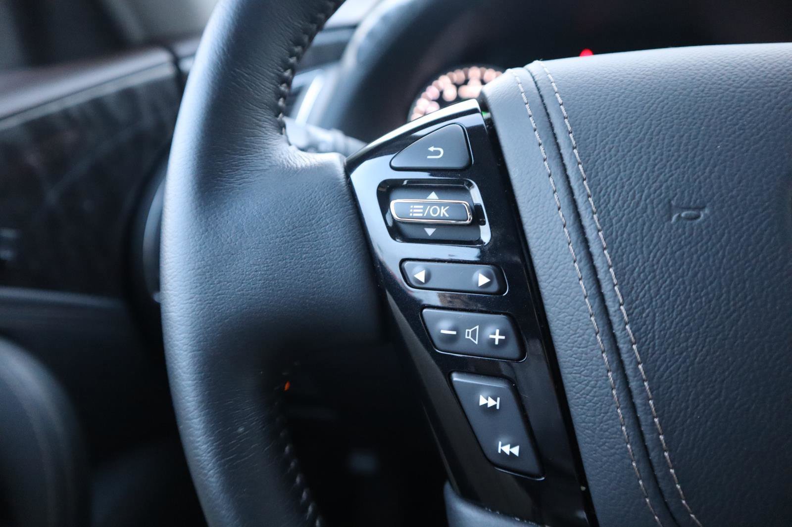 Certified 2024 Nissan Armada Platinum w/ Cargo Package image 24