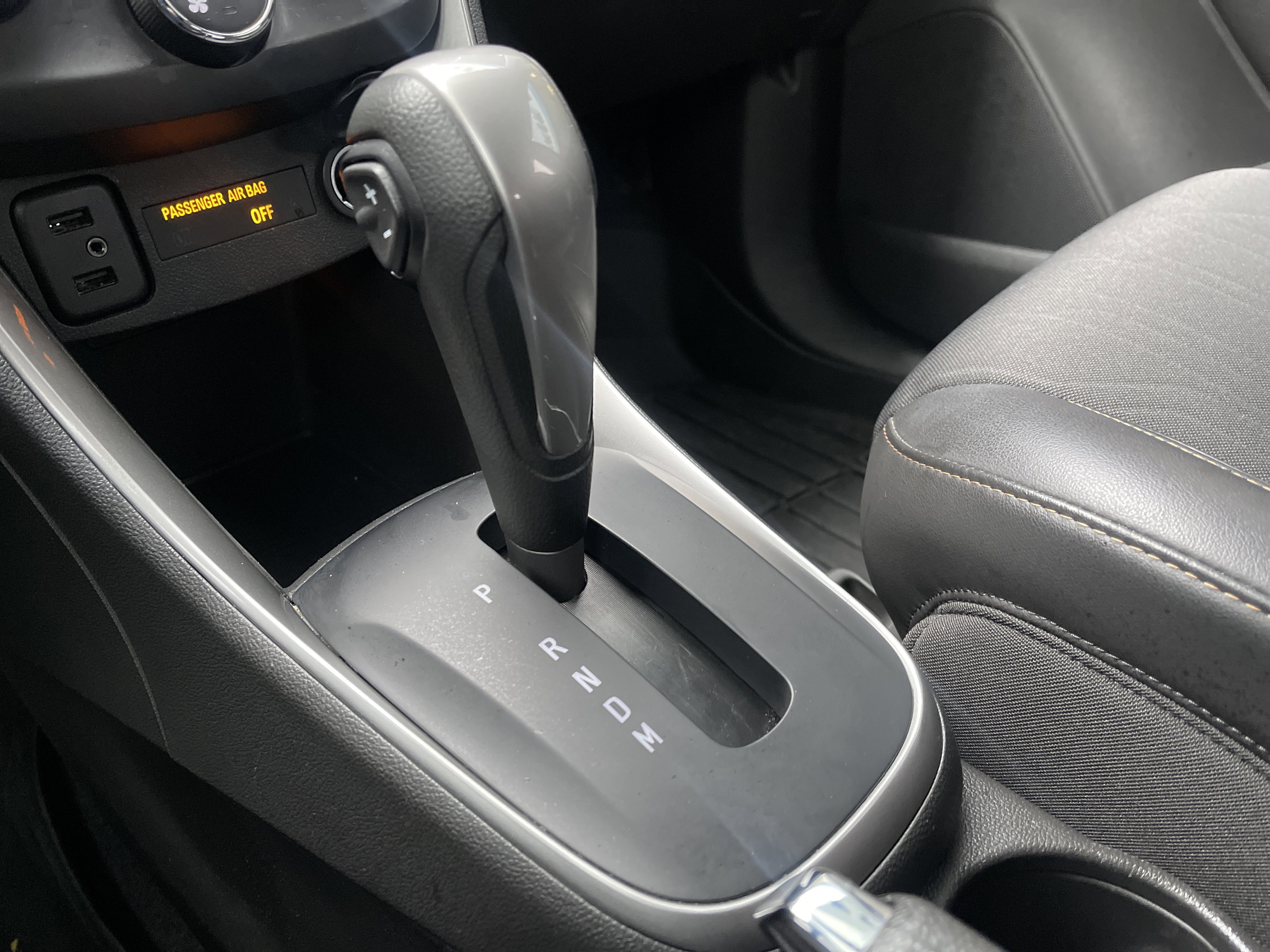 Used 2022 Chevrolet Trax LT w/ LT Convenience Package image 29