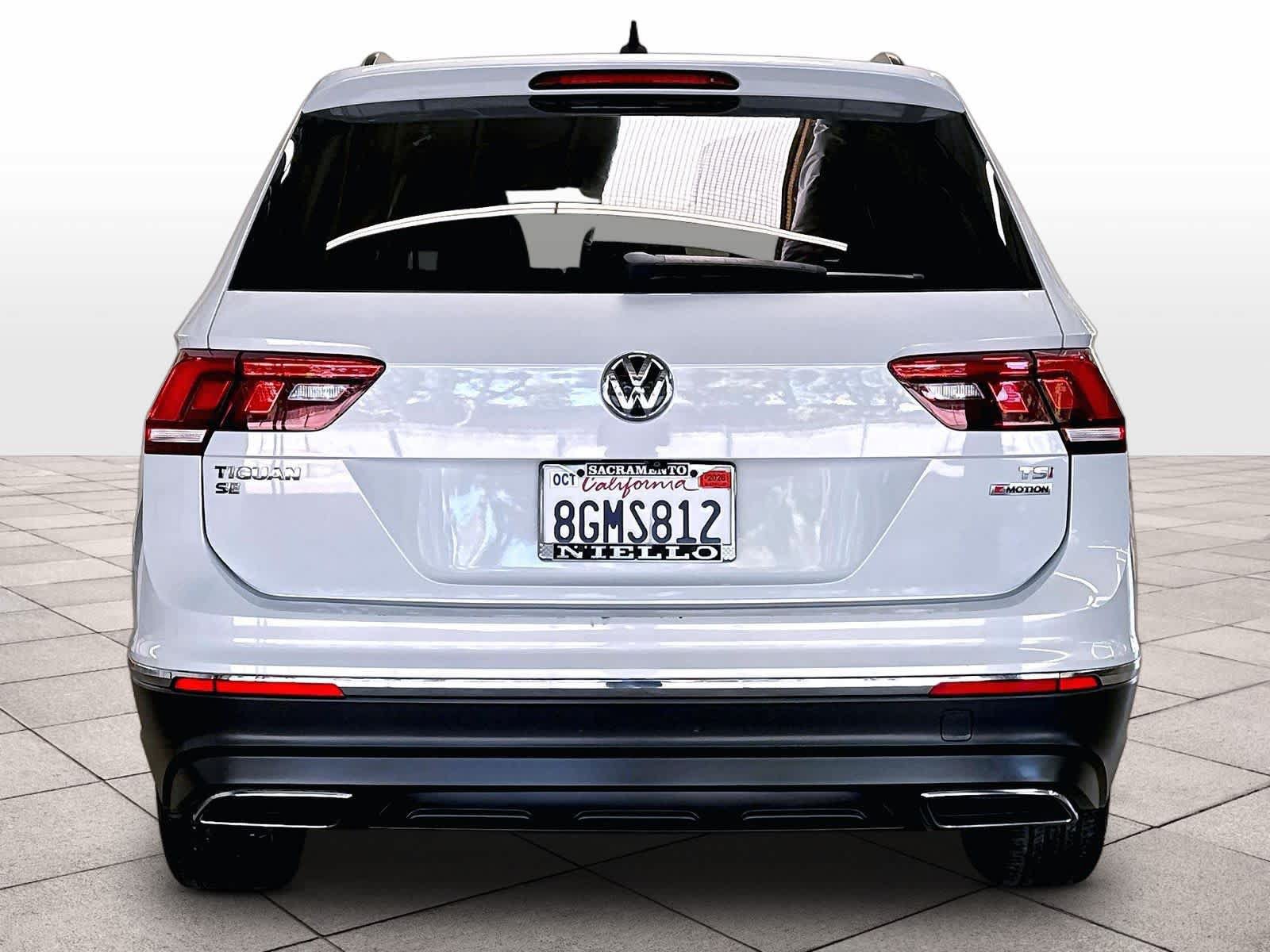 Used 2018 Volkswagen Tiguan SE AWD/4WD image 8